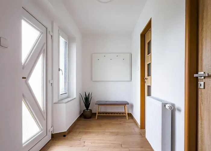 Mezi Vinicemi Appartement *